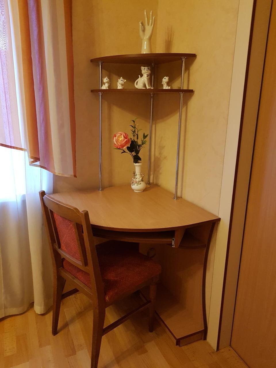 Roses Apartment In The City Center Csernyihiv Kültér fotó